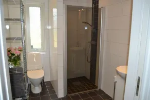 REDUCED PRICE!Modern house. Unique unspoilt location near Stockholm, lake and archipelago - Image 4