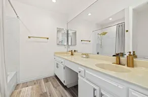 Spacious 3B-2B Home with High Ceilings & Large Yards - Image 3