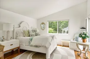 Enjoy summer in this very comfortable, stylish contemporary home! - Image 4