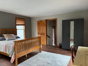 Private, great loc - ideal for long / short stay! - Image 5