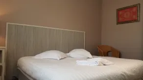 cómodo apartamento amueblado en una casa unifamiliar con jardín - Image 5