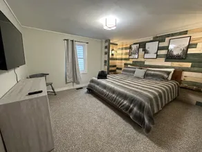 Peak's Paradise - 3-Bedroom - Image 4
