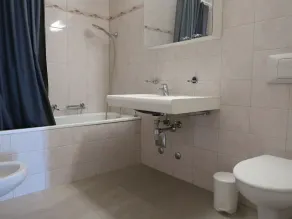Gemütliche Wohnung für 5 Personen mit  W-LAN, TV, Balkon, Haustiere erlaubt und Panoramablick - Image 2