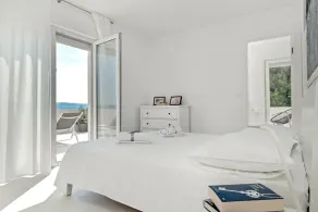 Villa Dinara - Three Bedroom Villa, Sleeps 6 - Image 4