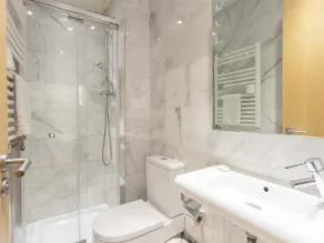 Gotisk kvarter 3 værelser 8 pax med pool og balkon - gratis WiFi - Image 3