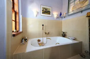 Din drömvilla med 180 ° havsutsikt, 12 meter privat pool, öppen spis och wellnessbad - Image 4