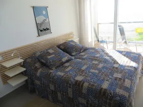 Appartement au 1er étage avec vue sur la mer, wifi gratuit, piscine communautaire. - Image 3