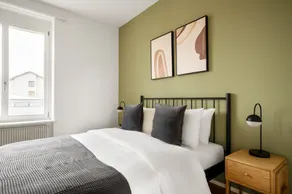 Sunny Horgen 2.5 Room w/ Storage, 3 min to Market, by Blueground - Image 4