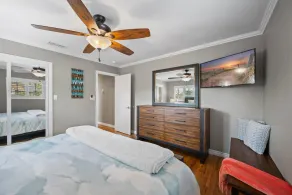 2 Resort-Style Coastal Homes: Family Friendly | Lrg Yard | BBQ | Close to Beach! - Image 4