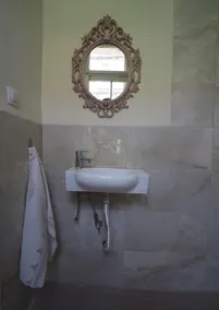 Chateau Leconte, Beautiful Vintage House in Thessaloniki - Image 5