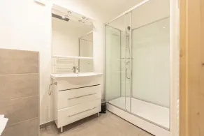 Comfort plus Apartment III - Image 2