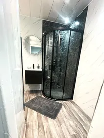 3 Bedrooms Apartment With Free Parking, Self Check in/out - Perfect for 8 Guests - Image 5