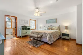 York Beach Getaway (Razzle Dazzle House) - Image 3