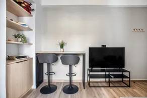 Sway - Chic 1-Bedroom Apartment & Balcony in Athens - Image 2