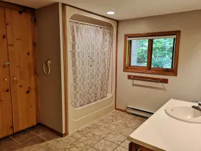 Cozy Cottage Getaway - Image 5