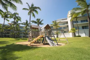 hop to the ocean♥ luxury beach front wifi/pool/kids playground/gym - Image 2
