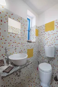 Holiday home with pool and air conditioning - Image 3
