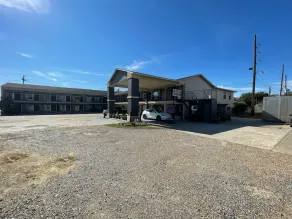 Best Budget Inn - Image 2