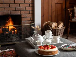 FLAGSTAFF, family friendly, character holiday cottage in Beaumaris - Image 2