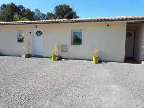 Cozy vacation rental in the Arcachon Basin for 2–3 people: peaceful setting, amenities, and beaches - Image 3