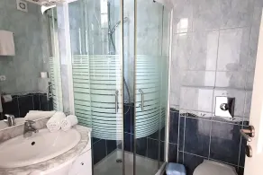 New, modern apartments, bright, friendly and clean! Many regular guests. - Image 2
