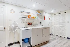 Dog-friendly townhome near lake & skiing with furnished deck, grill & air hockey - Image 2