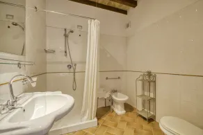 Acetaie Apartment with Shared Pool for 4 | Relax in Nature, Ficulle, Italy - Image 2