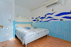Budget double room close to National Park & lakes - Image 5