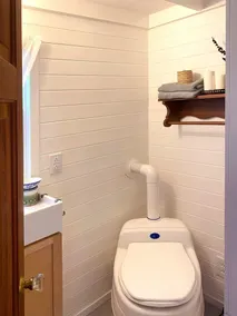 Mayfly Tiny House on fresh water Lake Ainslie 12 min distant to Inverness beach - Image 3