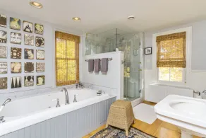Stunning Farm House, Seacoast, NH - Image 4