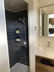 Containertrailer A can accommodate up to 3 people / Kashiwa City Chiba - Image 4