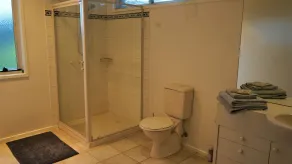 2 Schlafzimmer, 2 Badezimmer, entfliehen Sie diesem magischen Anwesen in der Nähe von Mt Buller. - Image 3