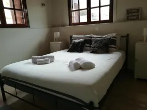 (3A)Three bedroom Central Neoclassical Suite with loft in Psiri-Historic Center - Image 2