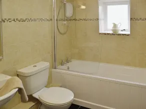6 bedroom accommodation in Chillington, near Kingsbridge - Image 2