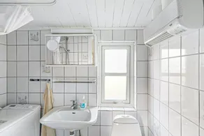 Cozy holiday home close to forest and beach - Image 4
