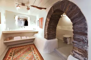 Tinos E-houses - Image 3