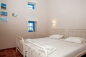 Amazing Traditional Home on Beach - Image 4