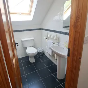 Kilkee Townhouse by Trident Holiday Homes - Image 2