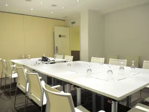 Ibis Budget Lleida - Image 4