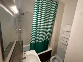 Appartement cosy à 300m de l'océan au cœur de la station - Balcon et parking sécurisé - Image 3