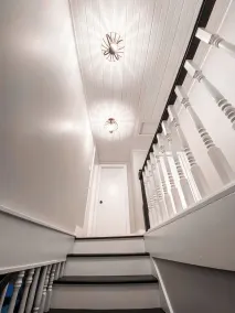 Modern 4 bed Lake House Steps from Browns Lake w. Arcade Room + Private Beach - Image 2
