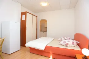 Studio flat with terrace Dugi Rat, Omiš (AS-15417-c) - Image 3