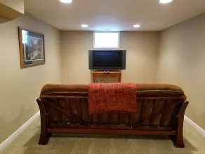 Richfield Charmer - Free WiFi and Close to MSP & Mall of America - Image 3