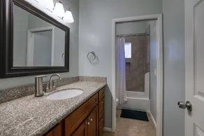 Ahwatukee home in a cul-de-sac - Image 3