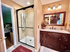 Private 2400 sq ft house. Hot Tub, Pool, Bar - Image 3