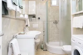 Apartment Sonja A2-Zeleni Stomorska, Island Solta - Image 4