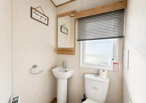 Homely 8 Berth Caravan At Highfield Grange In Essex Ref 26263E - Image 5