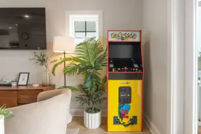 Summer Vacation! Beach, Pool, Games, Sleeps 10! - Image 2