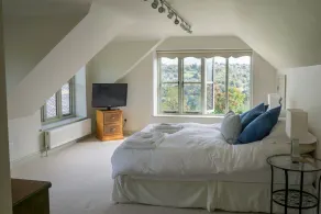 The Retreat - Image 2