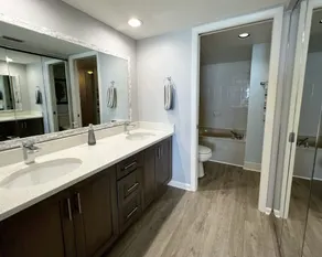 Beachfront Sky High Views-14th Floor- Sand Key! Resort Level Amenities! - Image 5